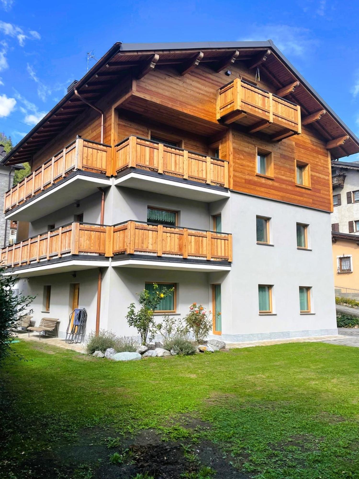 La Casa Di Armando Aparthotel Bormio Exterior photo